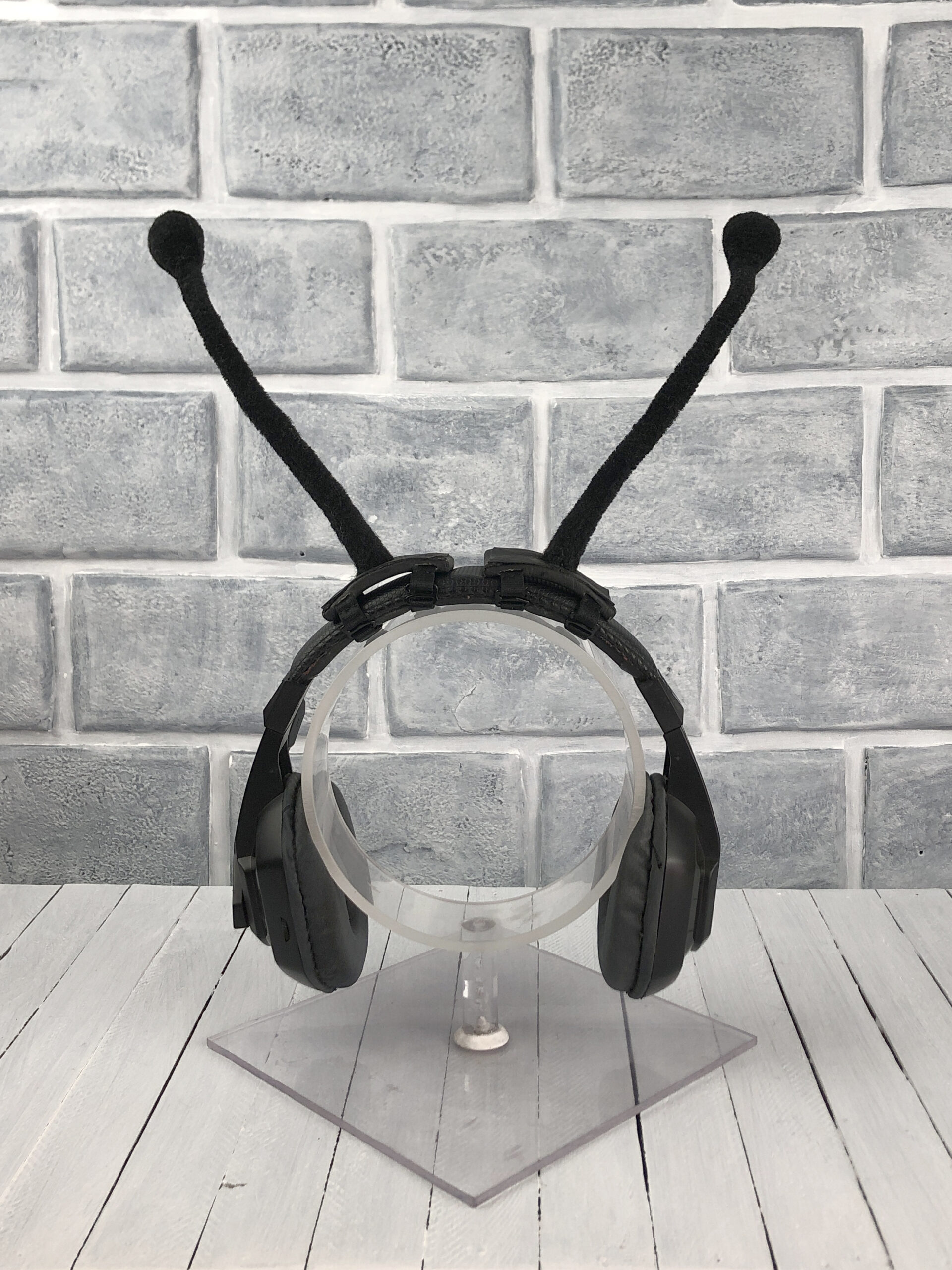 Black Antennae | Headset Adapt - Image 4